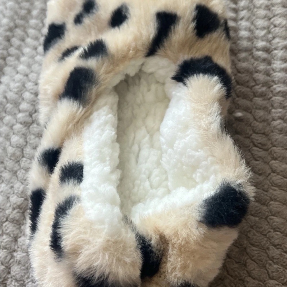 Womens Sz 8 10 Animal Print Fleece Slipper Socks Grippers Medium Large 3 Pairs - Picture 2 of 6
